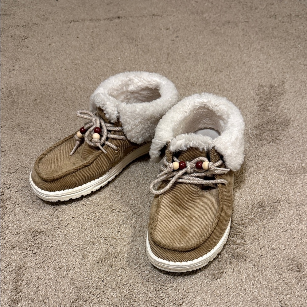 Hey Dude Tan and Cream Fur-Lined Shoes